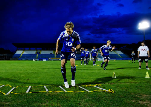 Adam Johansson trampar