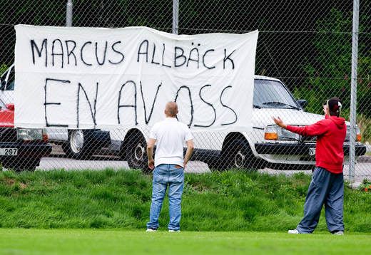 Marcus Allbäck gör sin första träning med Öis på