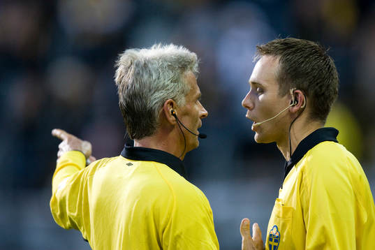 2-2, bortdömt för offside sedan Peter Fröjdfeldt