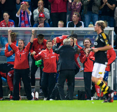Seger 2-1, Bosse Nilsson jubel mot bänken