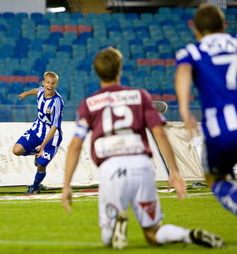 Robin Söder gör 1-0 till Göteborg. Jubel