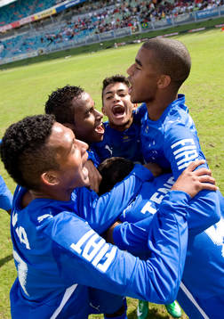 P16, Cruzeiro EC - Karlslunds IF: Jubel, Cruzeiro vinnare,