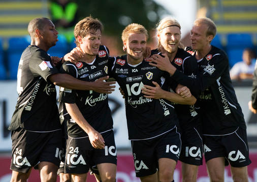 1-2 av Jesper Westerberg, Sebastian Johansson och Per