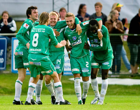 Richard Jansson, Ljungskile, gör 2-1. Jubel Ljungskile