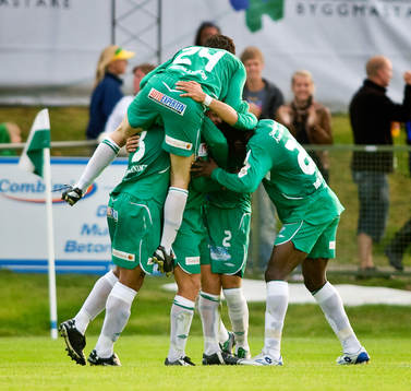 Richard Jansson, Ljungskile, gör 2-1 till Ljungskile på