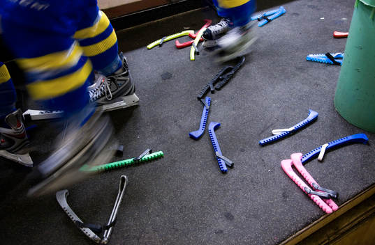 Ishockey, Dam, Sverige, träning