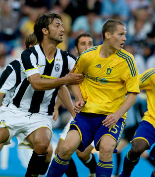 Nicola Legrottagie, Juventus och Jon Jönsson, Bröndby