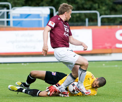 Mattias Gravem, Qviding, gör strax 1-0 bakom Jon Rytterbro