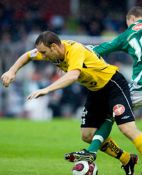 Niklas Skoog, Mjällby och Viktor Lundberg,  Väsby
