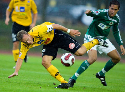 Marcus Ekenberg, Mjällby och Niklas Backman, Väsby