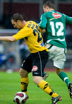 Niklas Skoog, Mjällby och Viktor Lundberg,  Väsby