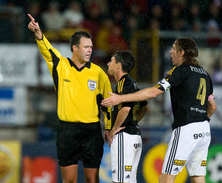AIK missnöjda med Martin Ingvarsson, domare