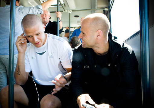 Tomas Olsson ger Ragnar Sigurdsson musiktips på