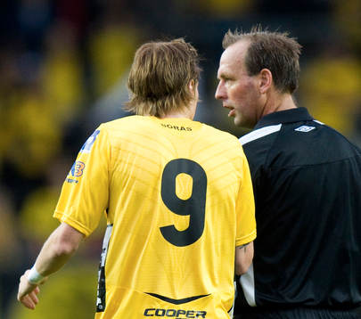 Lasse Nilssons nick var klart inne och här klagar han hos