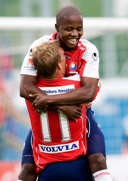 Boyd Mwila, Örgryte, kvitterar till 1-1. Jubel