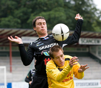 Trollhättan trycker IFK Malmös Zoran Jovanovic i ryggen