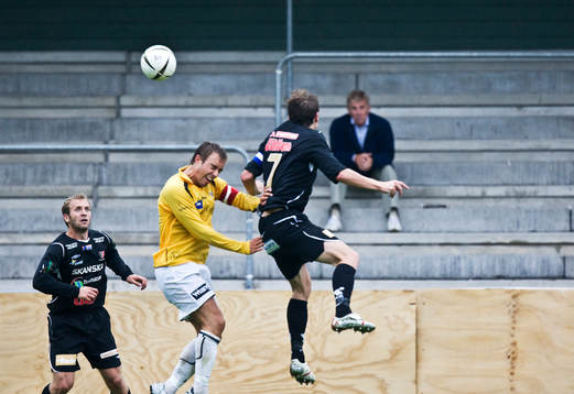 Joakim Persson, Malmö. Nickduell, tomma läktare,