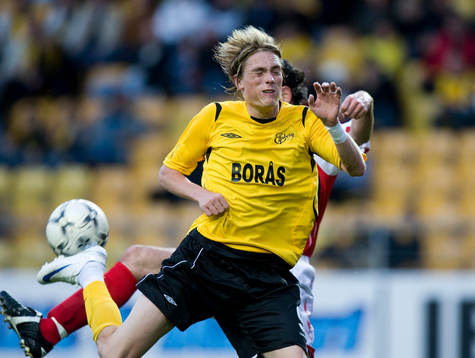 Lasse Nilsson grinar illa
