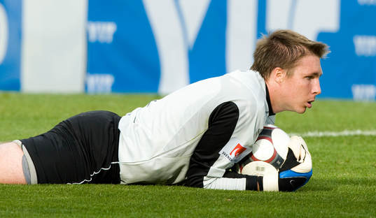 Colin Burns, målvakt