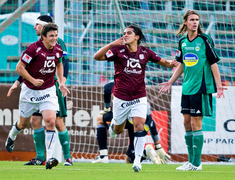 Angelo Vega gör 3-1 till Qviding bakom Djordje Pantic i