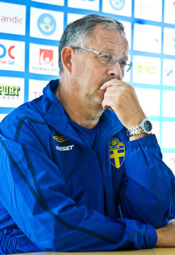 Lars Lagerbäck, förbundskapten, meddelar att Zlatan inte