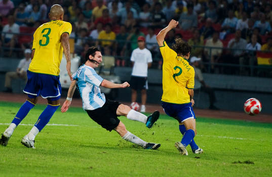 Lionel Messi, Argentina, skjuter mot mål