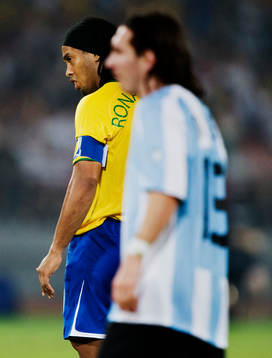 Ronaldinho, Brasilien, och Lionel Messi, Argentina