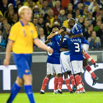 1-3, Sidney Govou, Petter Hansson depp