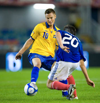 Markus Rosenberg mot Jeremy Toulalan