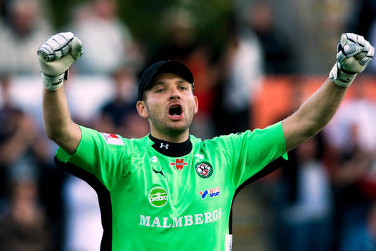 John Albåge, målvakt, Örebro, jubel