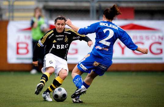 Lisa DeVanna, AIK och Josefin Johansson, Sunnanå