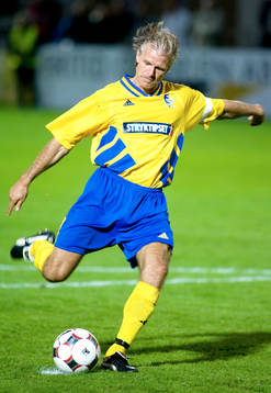 Roland Nilsson, Sverige gör mål på straff
