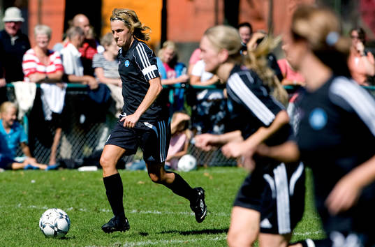 Fotboll, LDB Golden Girls - Älvsjö. Malin Andersson,