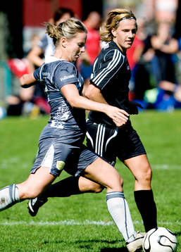 Fotboll, LDB Golden Girls - Älvsjö. Malin ANdersson,