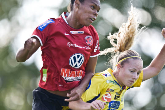 Kia McNeil, Kristianstad i nickduell med Vanessa Mångsén,