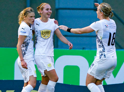 Frida Nordin, Manon Melis, och Dora Stefansdottir, LdB