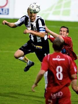 Linus Malmkvist, Bois