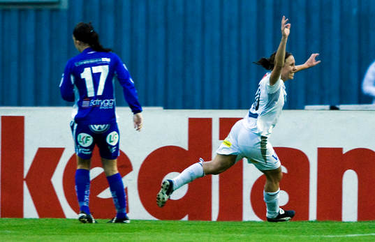 Bläddra bland fler bilder av Damallsvenskan Linköping - Umeå