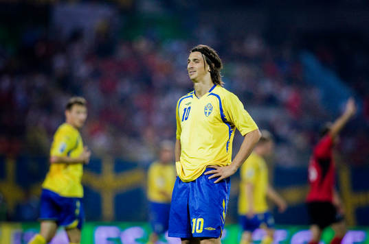 Bläddra bland fler bilder av Fotboll, VM-Kval Albanien-Sverige