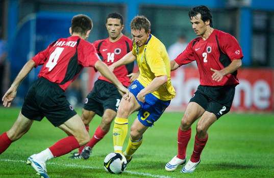 Kim Källström, Sverige anfaller på egen hand