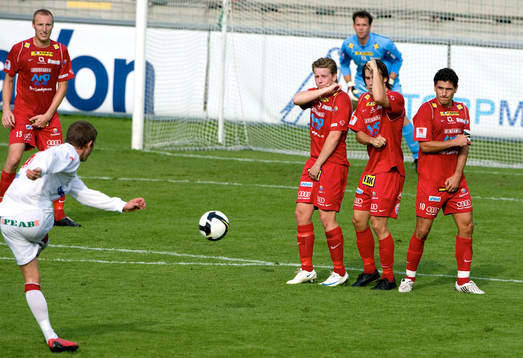 Dennis Östlundh, Assyriska 1-0 på frispark