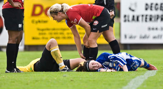 Skada, tackling, domare