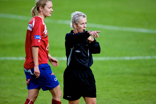 Lena Arwedahl, domare