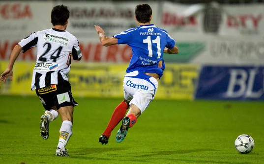 Haris Radetinac jagas av Martin Ingelsson