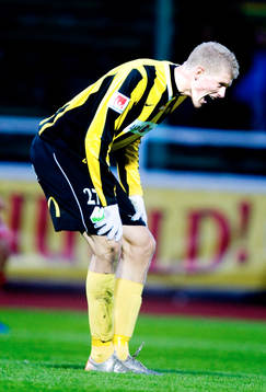 Tom Söderberg,  skriker