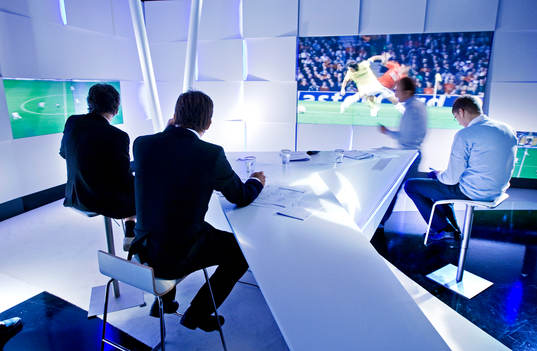 Ny studio och nya programledare för Viasat Champions