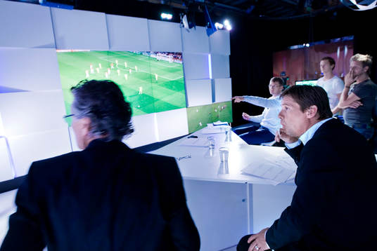 Ny studio och nya programledare för Viasat Champions
