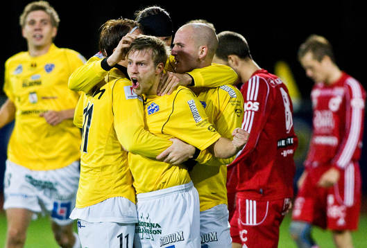 Joel Johansson, Falkenberg,  kvitterar till 1-1. Jubel.