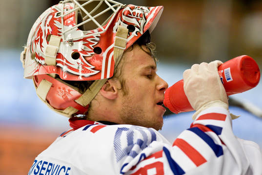 Johan Backlund, Målvakt. Vatten, flaska, dricker