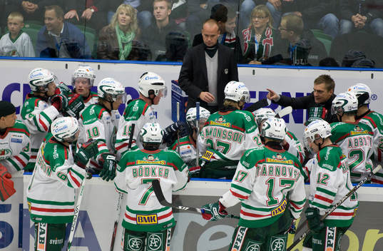 Timeout, coach, tränare, spelare, lyssna, taktik